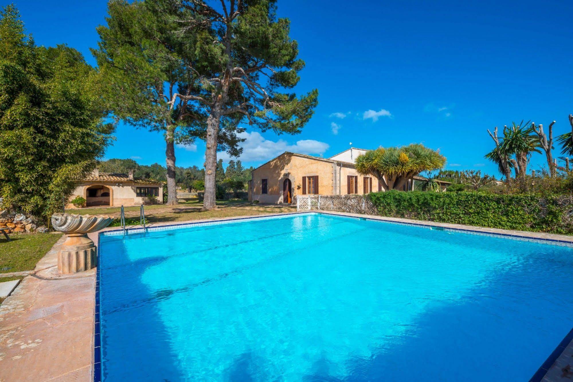 Villa Can Cirerol Portocolom  Buitenkant foto