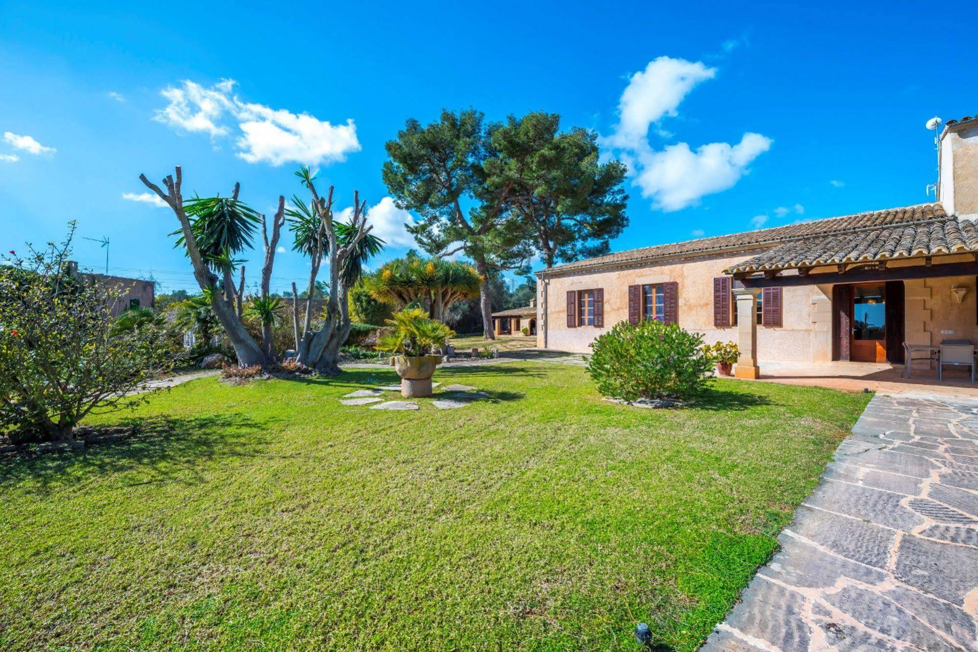 Villa Can Cirerol Portocolom  Buitenkant foto